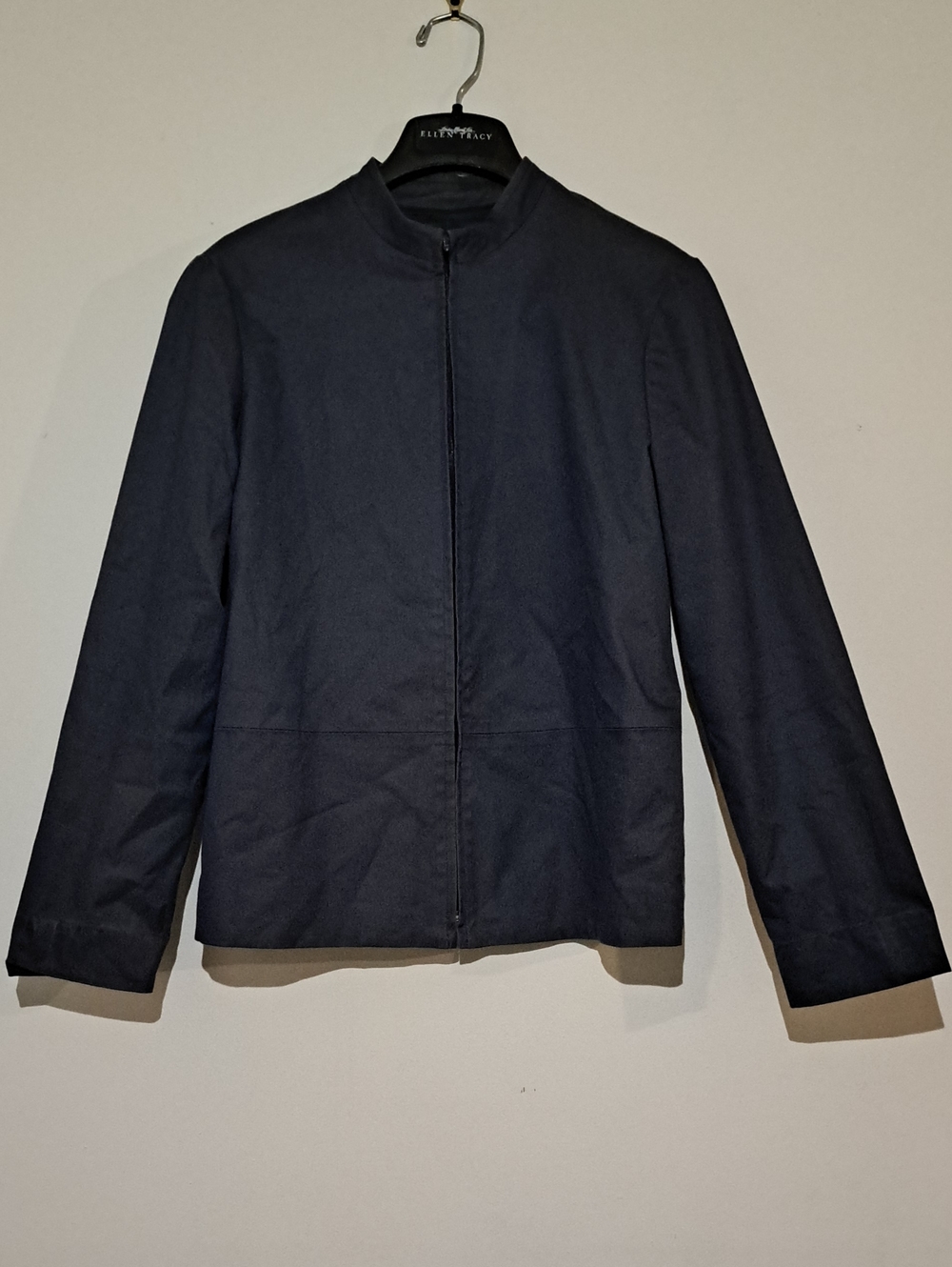 Lightweight Women's Black Zip-Front Shirt Jacket